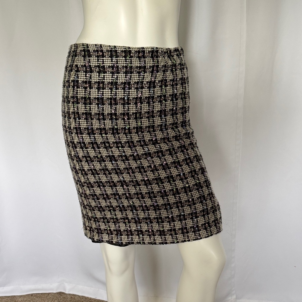 Elegant Checkered Pencil Skirt - Black and Cream
